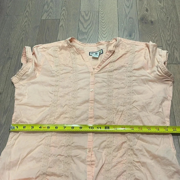 Caribbean Joe Peach Embroidered Blouse Size Large. Excellent Preowned Condition. - Picture 5 of 5